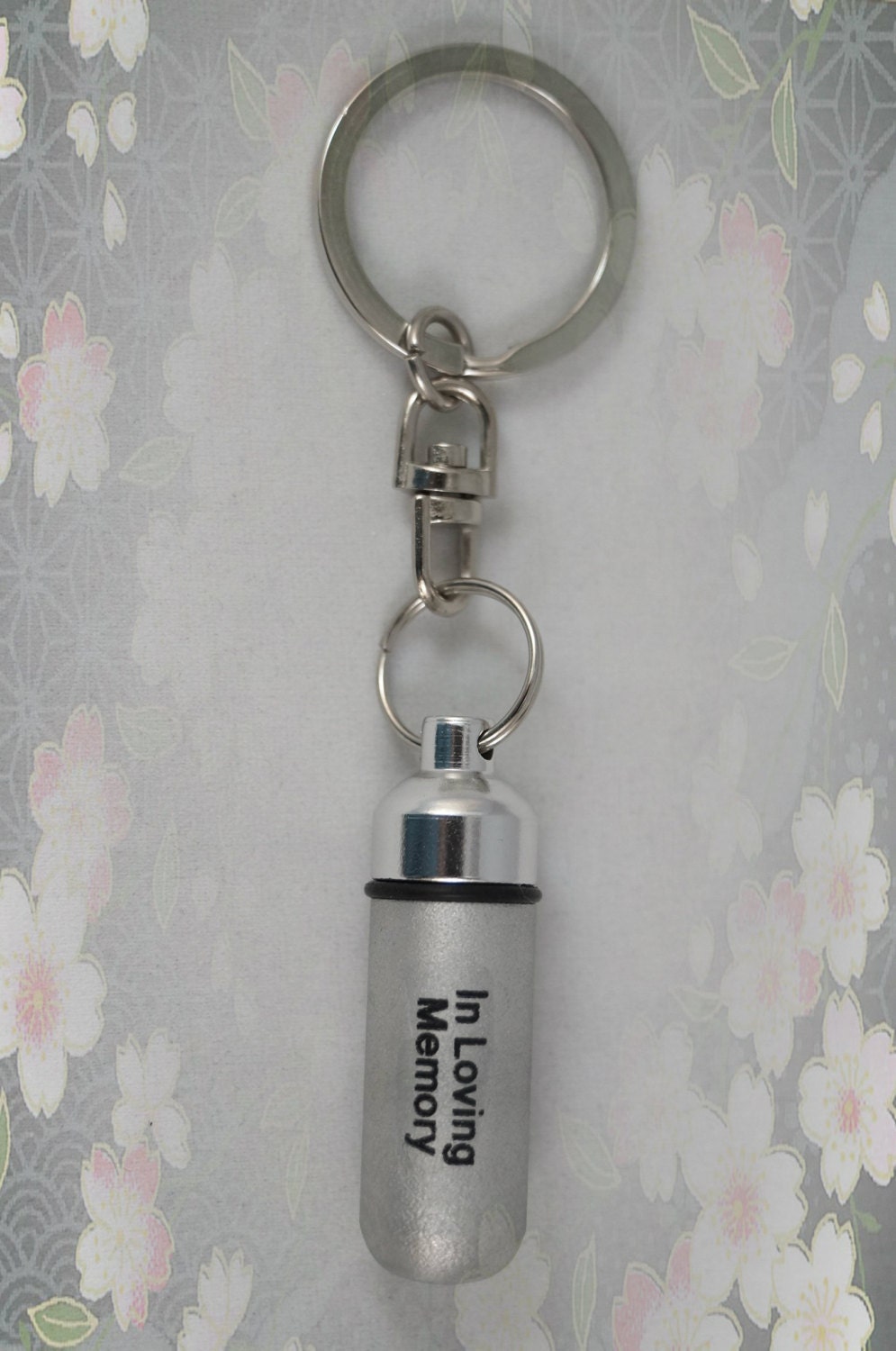 Set of 5 ENGRAVED "In Loving Memory" Brushed Silver CREMATION URNS on Stainless Steel Keychains - Ashes Keepsake, Mourning Jewelry, Pet Urn